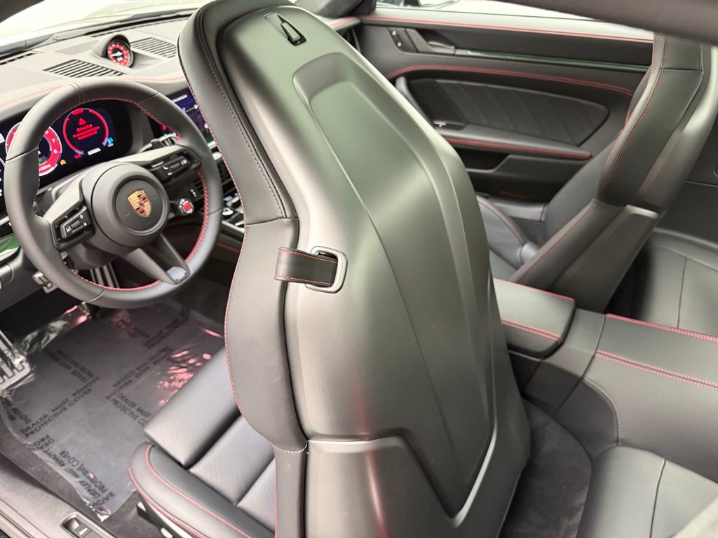 Thumbnail: 2026 Porsche 911 - 26