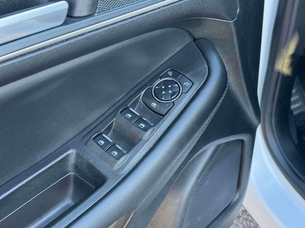 2024 Ford Edge SEL - Photo 16