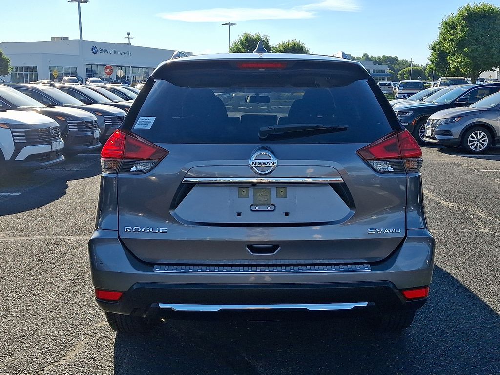 Thumbnail: 2017 Nissan Rogue - 5