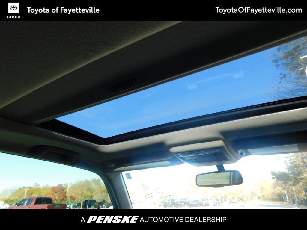 Thumbnail: 2016 Toyota 4Runner - 4