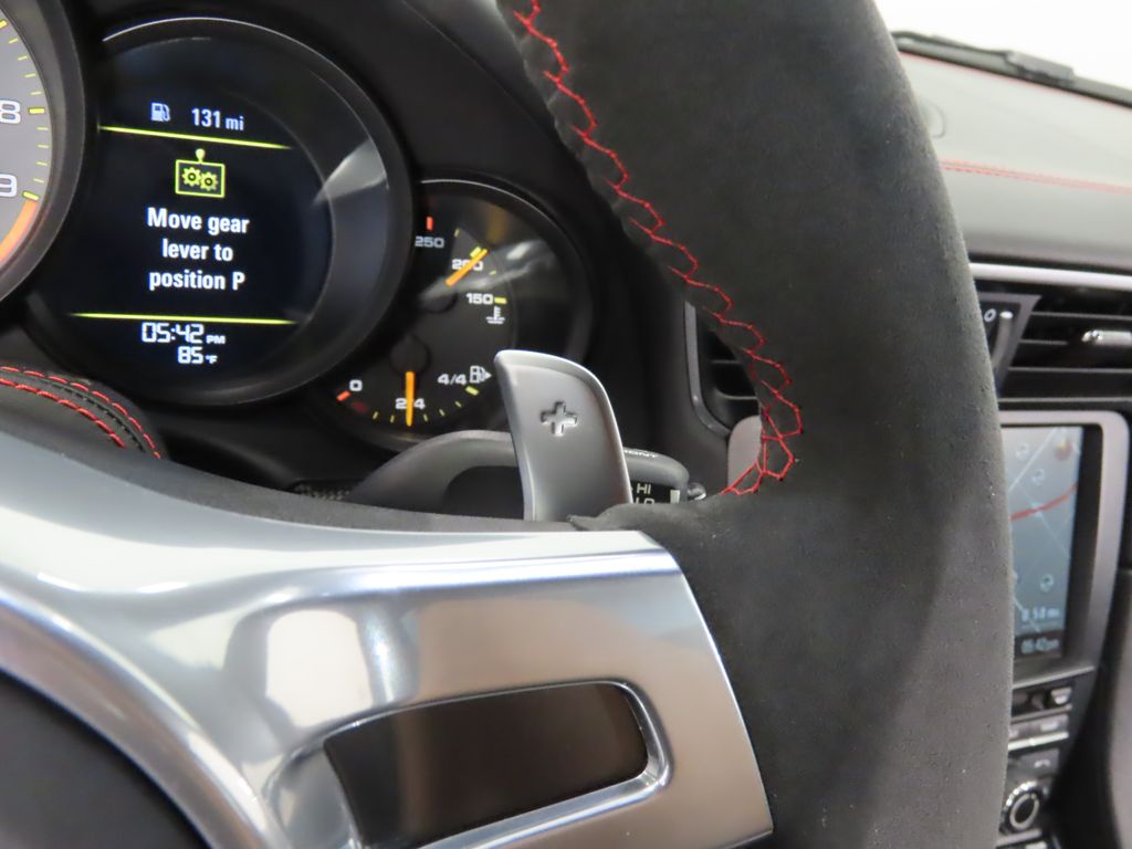 Thumbnail: 2014 Porsche 911 - 20
