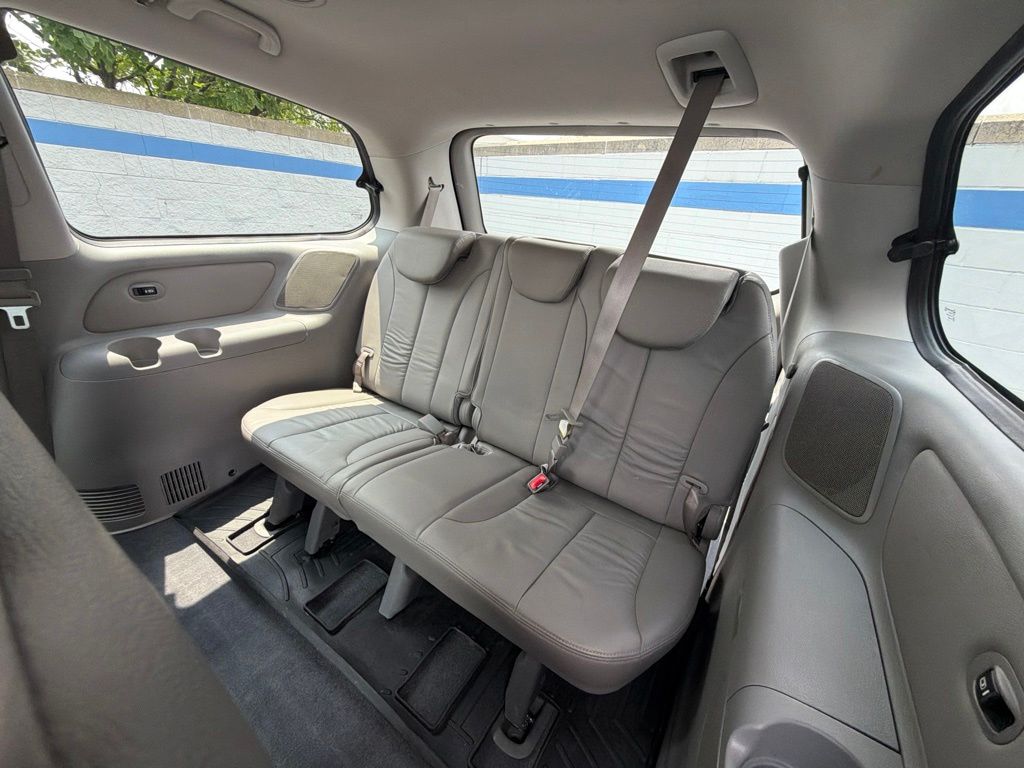 Thumbnail: 2014 Kia Sedona - 21