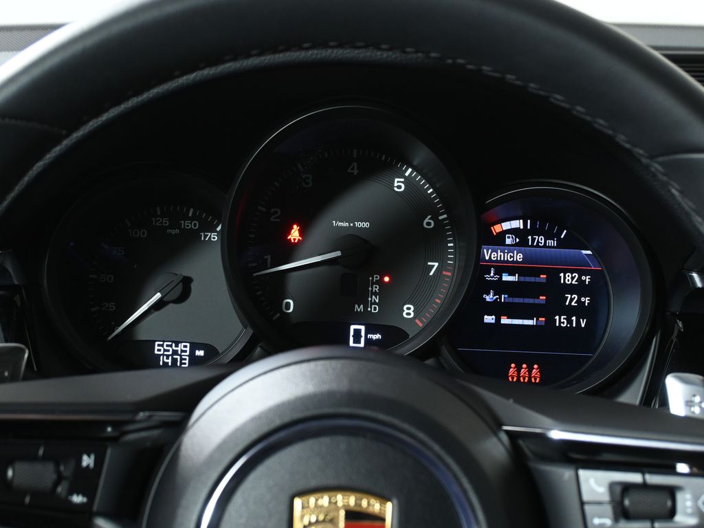 Thumbnail: 2025 Porsche Macan - 20