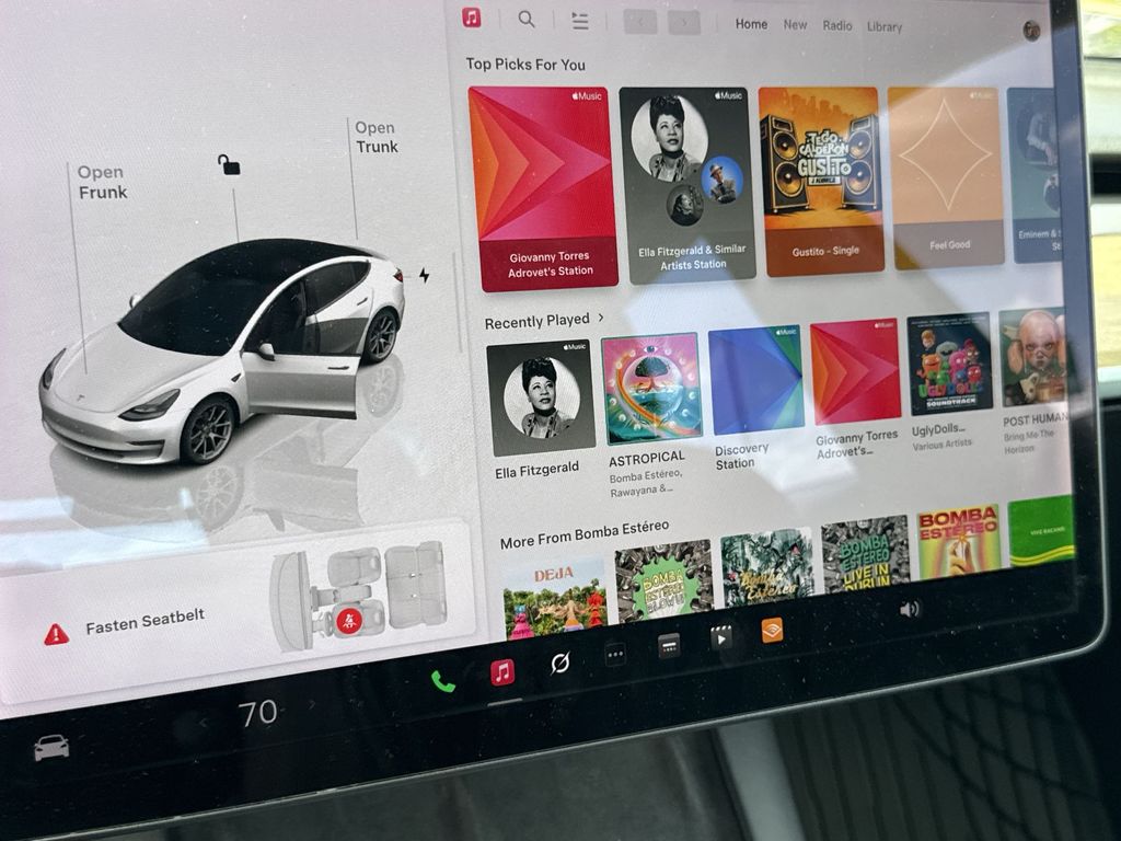 Thumbnail: 2022 Tesla Model 3 - 22