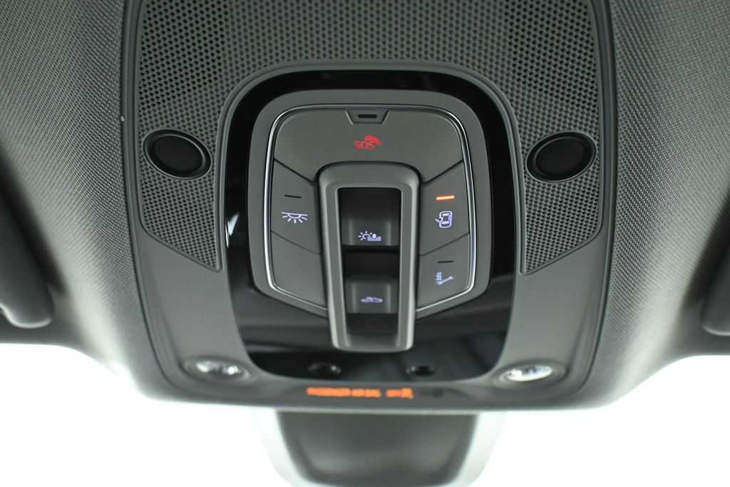 Thumbnail: 2025 Audi Q5 - 19