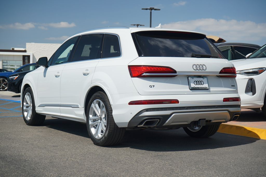Thumbnail: 2026 Audi Q7 - 3