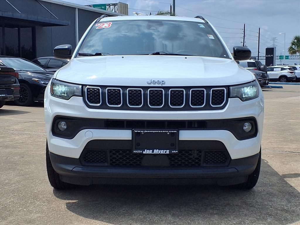 2023 Jeep Compass Latitude White/off-white at Wharton Ford