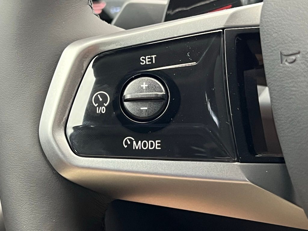 Thumbnail: 2026 BMW 5 Series - 18