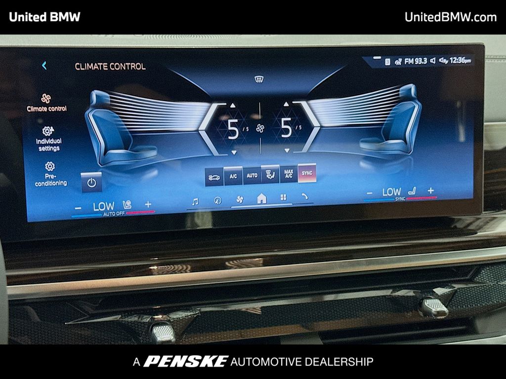 Thumbnail: 2027 BMW X7 - 11