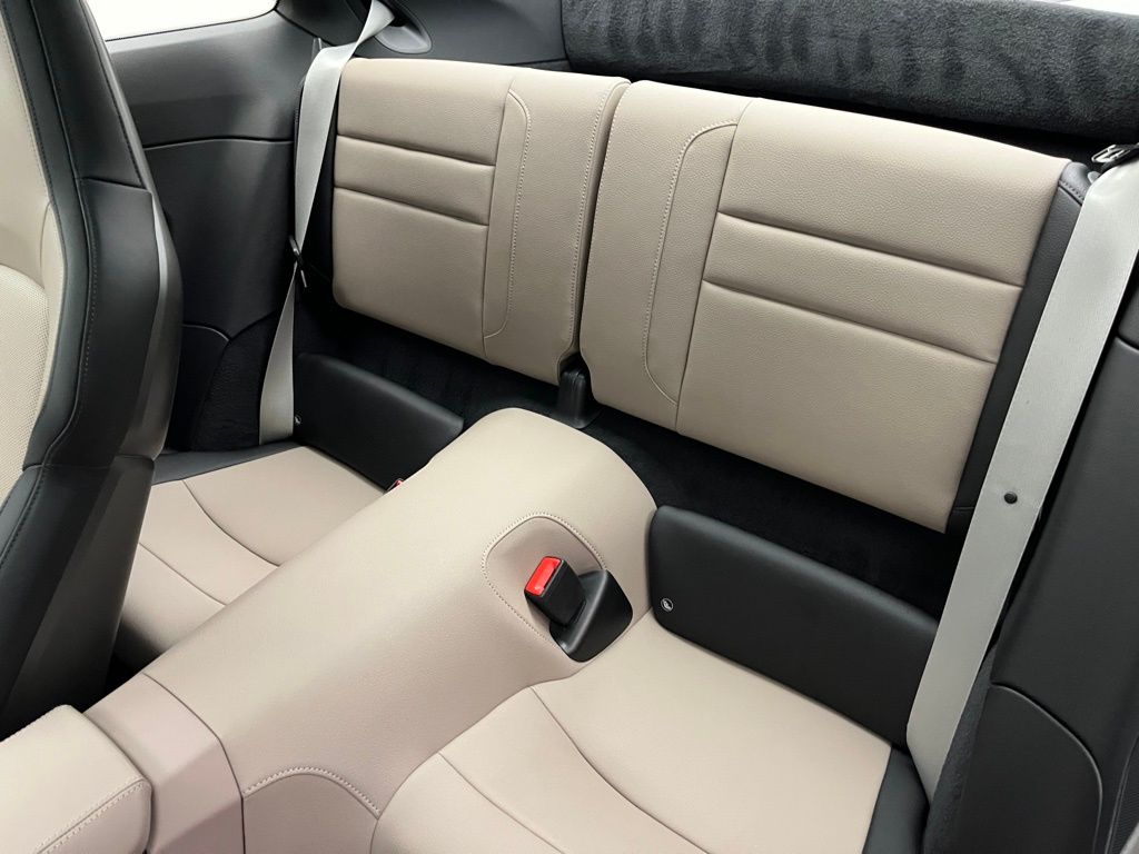 Thumbnail: 2025 Porsche 911 - 30