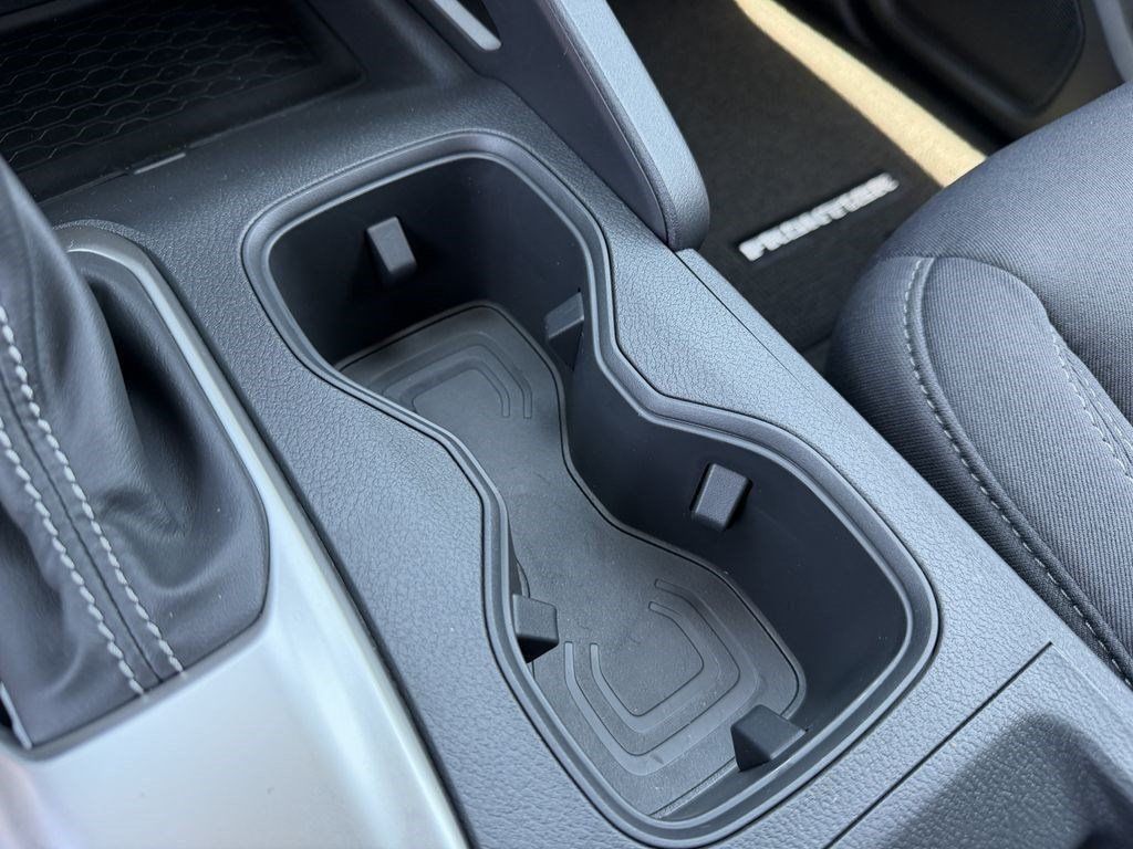 2026 Nissan Frontier SV - Photo 11