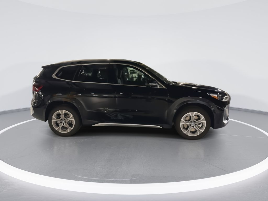 Thumbnail: 2026 BMW X1 - 9