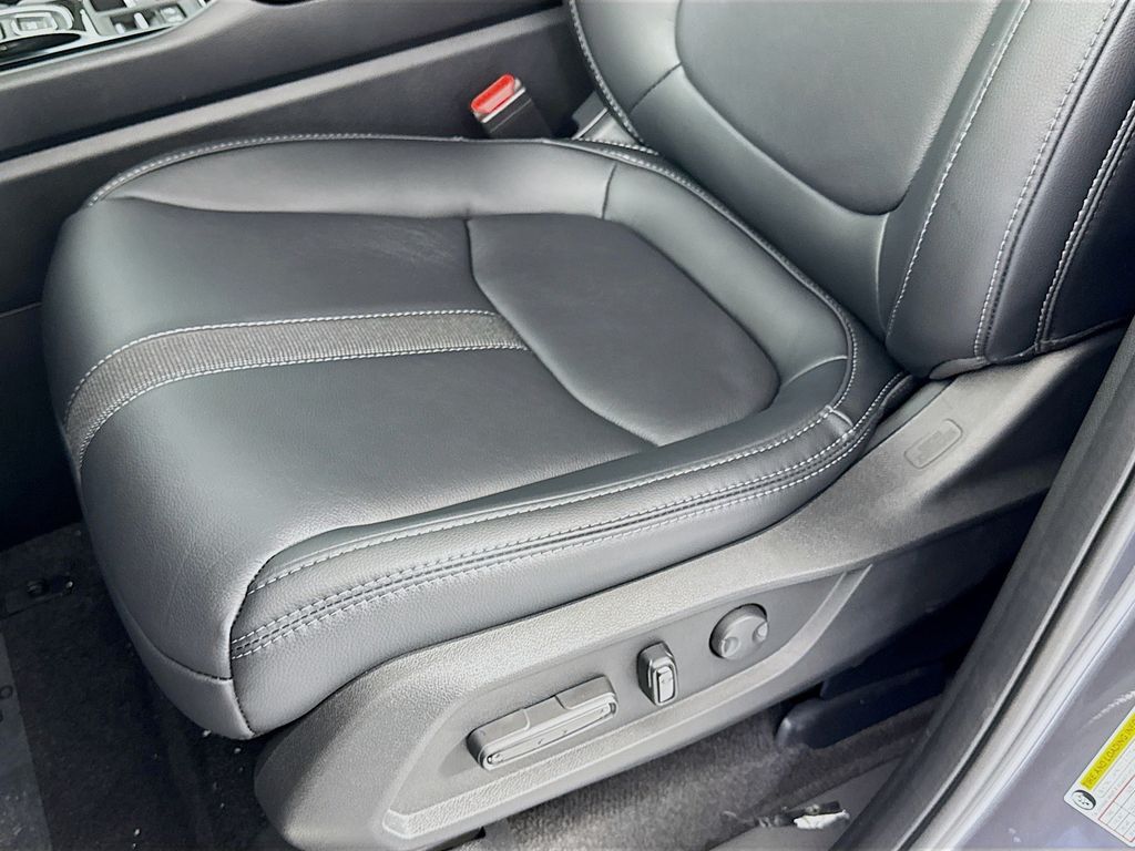 Used Car 2025 Honda Pilot  Ex For Sale In Austin, Texas