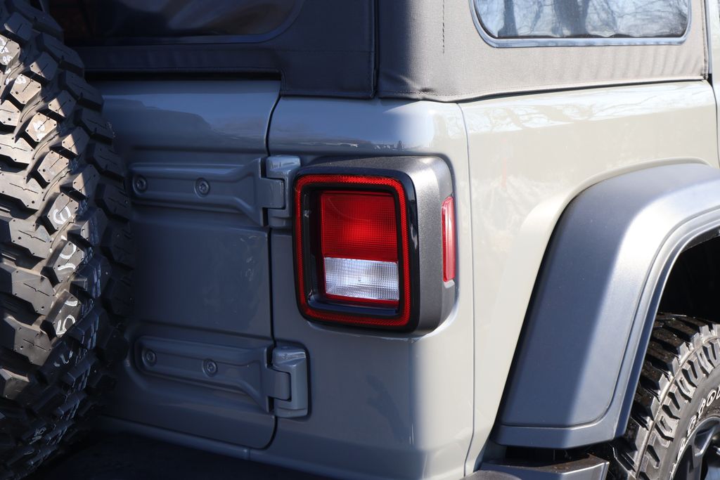 Thumbnail: 2023 Jeep Wrangler - 7