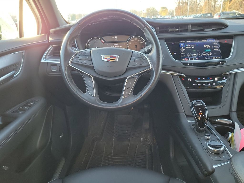 2022 Cadillac XT5 Luxury 9