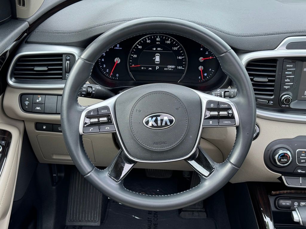 2020 Kia Sorento EX 19