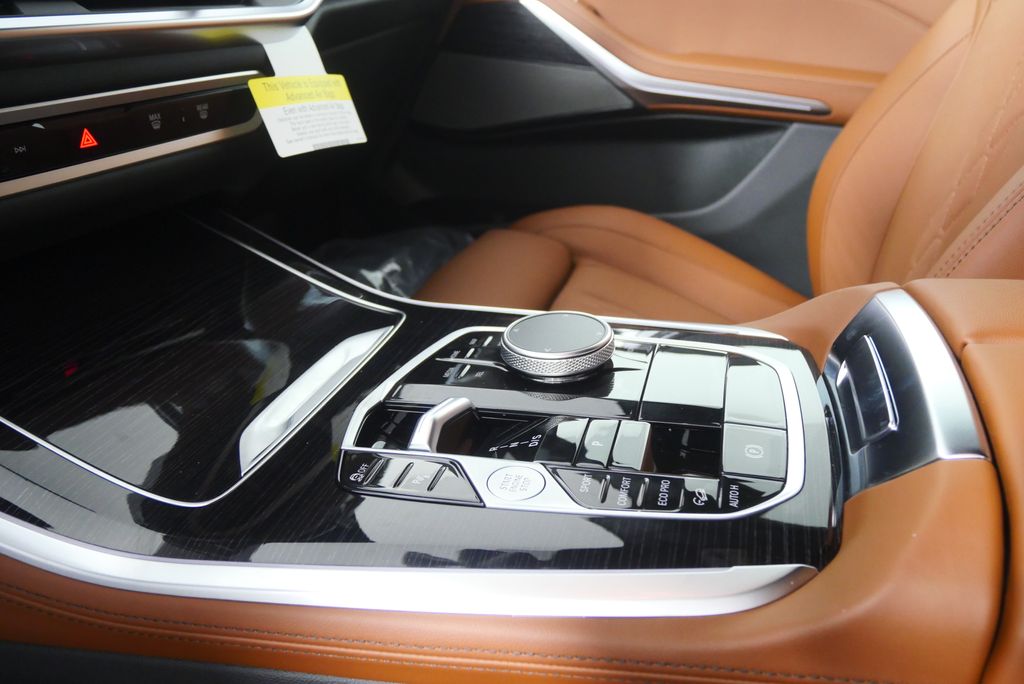 Thumbnail: 2026 BMW X5 - 22