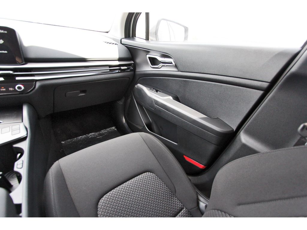 New 2026 Kia Sportage Hybrid SUV