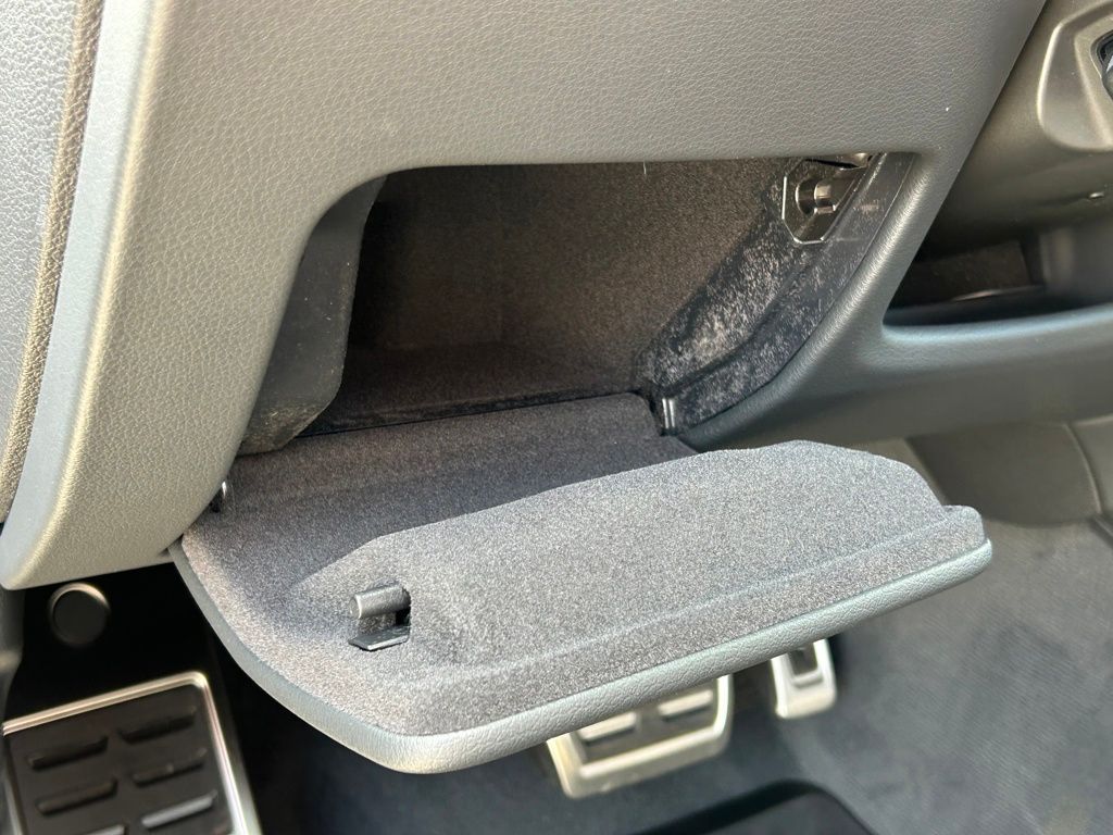 New 2026 Gray Audi 4.0T image 86