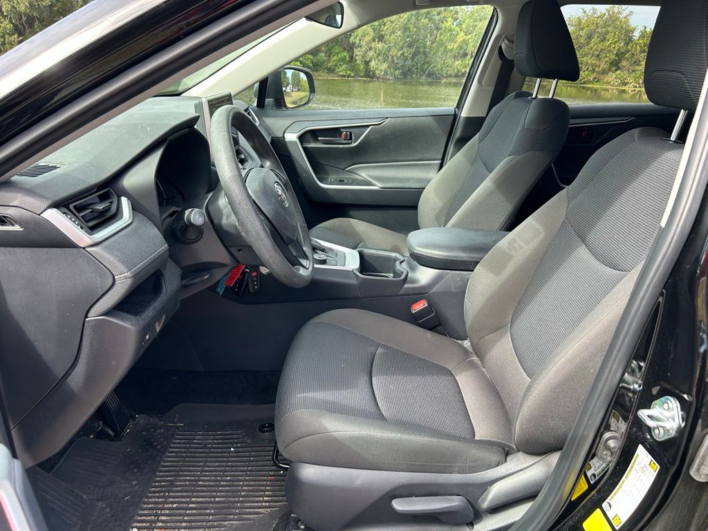 Thumbnail: 2025 Toyota RAV4 - 13