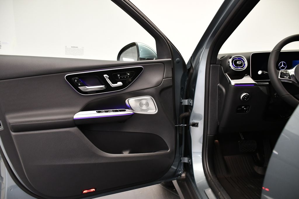 Thumbnail: 2026 Mercedes-Benz GLC - 30