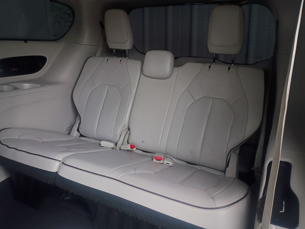 Used Car 2017 Chrysler Pacifica  Limited For Sale Under $12,000 In Austin, Texas