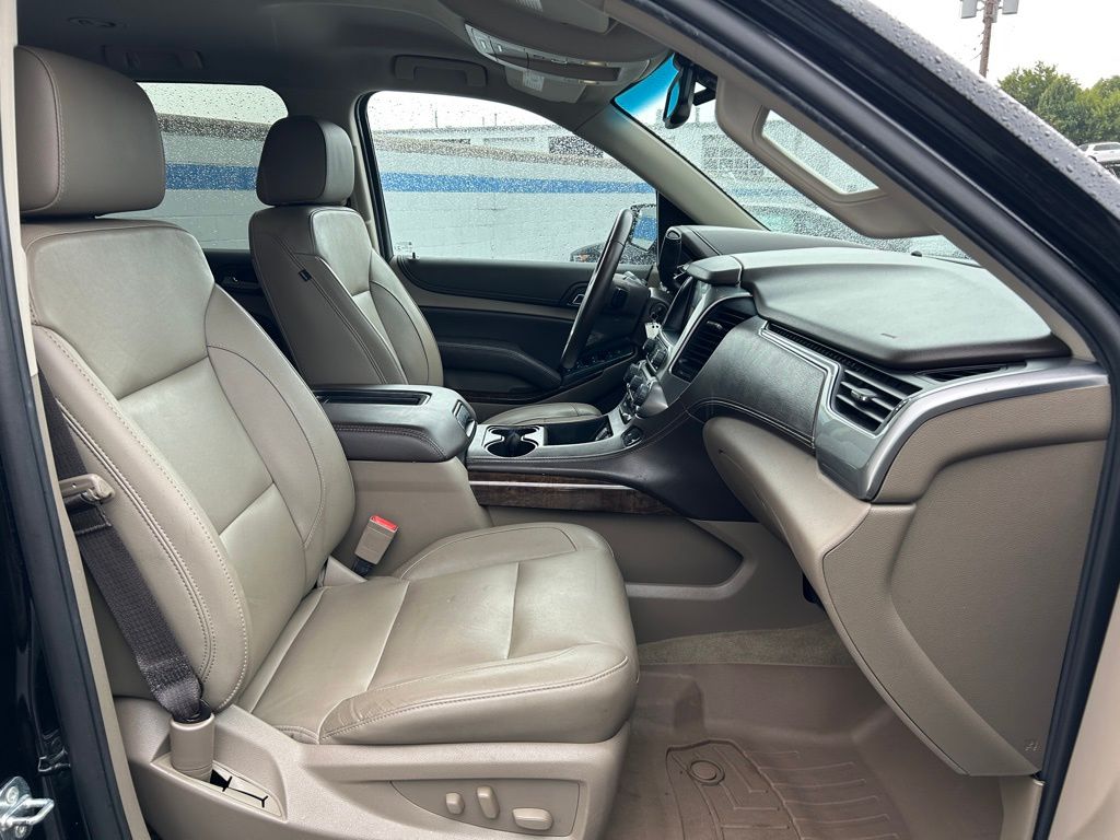 Thumbnail: 2018 Chevrolet Tahoe - 26