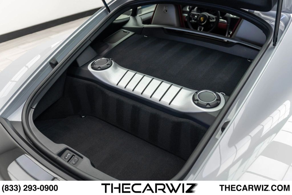 2023 Porsche 718 Cayman