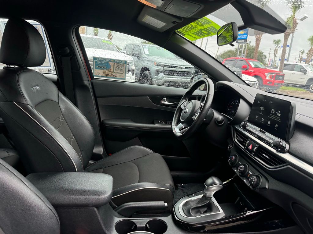 2021 Kia Forte GT-Line 26