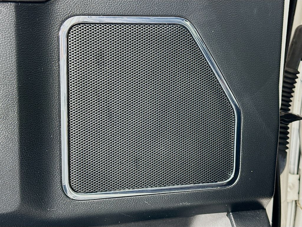 Thumbnail: 2016 Ford F-150 - 19