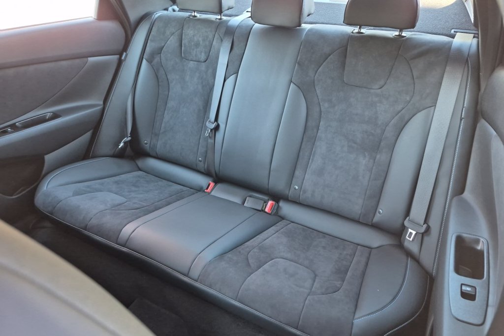 New 2026 Black Hyundai Base image 15
