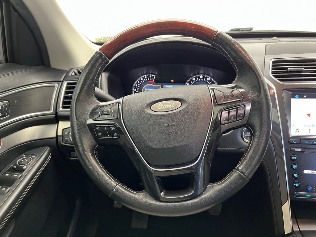 Thumbnail: 2019 Ford Explorer - 19