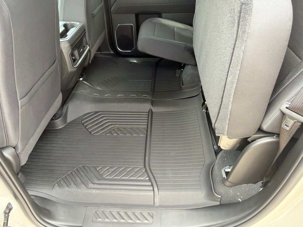 ChevroletSilverado 150025