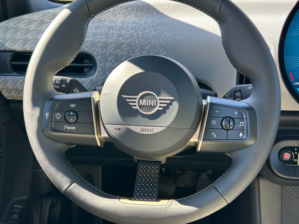 Thumbnail: 2026 MINI Cooper - 18