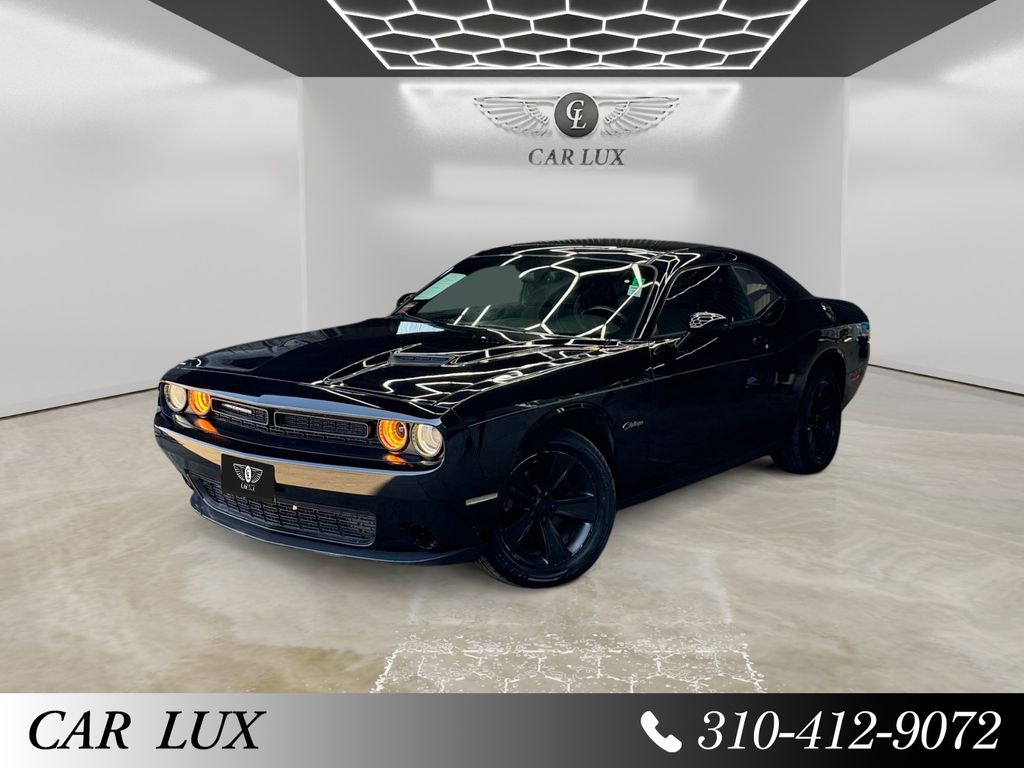 Pitch Black Clearcoat 2015 Dodge Challenger Coupe Rear-Wheel Drive 8-Speed Automatic
