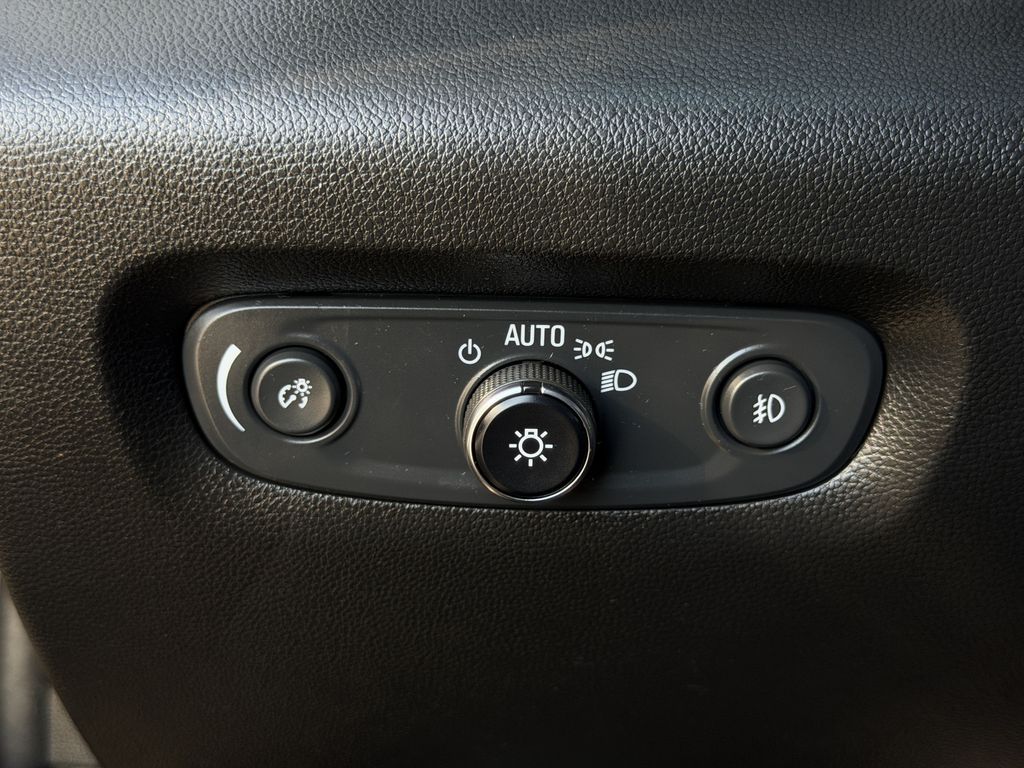 Used 2020 Chevrolet Traverse SUV