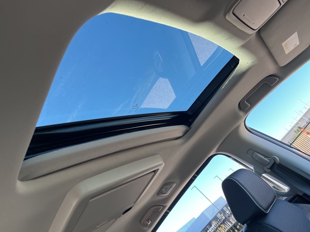 Thumbnail: 2026 Honda Odyssey - 32