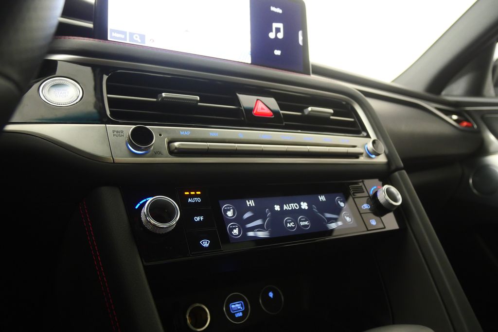 Thumbnail: 2024 Genesis G70 - 24