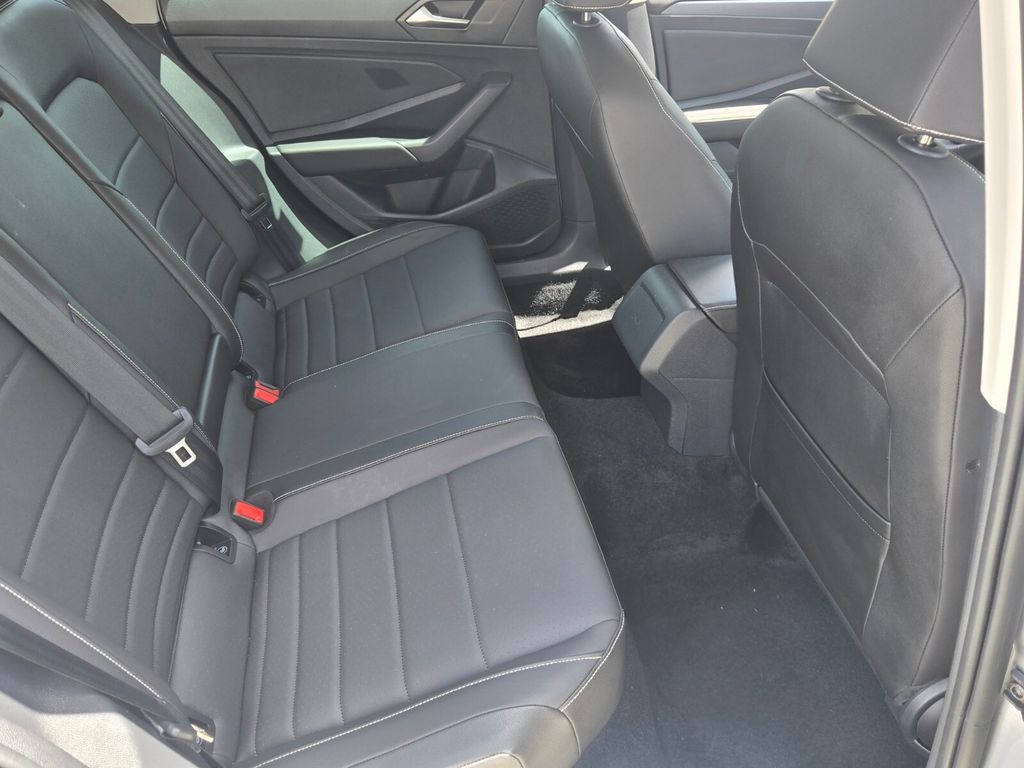 2023 Volkswagen Jetta - $18,500