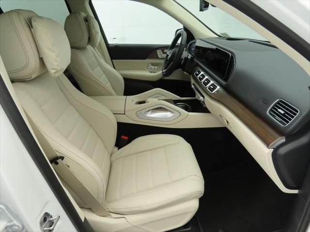 Thumbnail: 2026 Mercedes-Benz GLE - 20