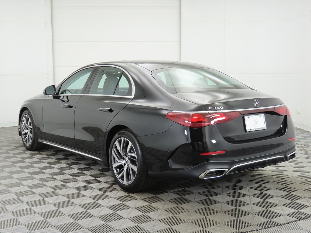 Thumbnail: 2025 Mercedes-Benz E-Class - 7