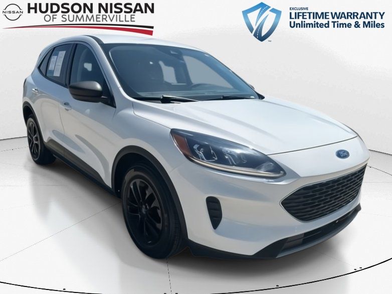 2022 Oxford White Ford Escape SE SUV