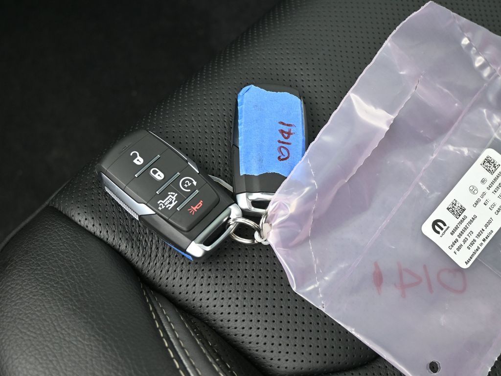 New 2026 Diamond Black Crystal Pearlcoat Ram RHO image 20