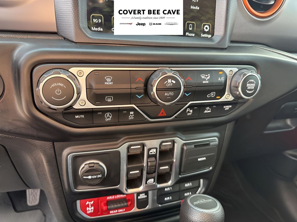 Used Car 2021 Jeep Gladiator  Mojave For Sale Under $40,000 In Austin, Texas