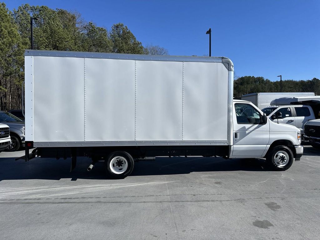 2024 Ford E-350SD Base 8