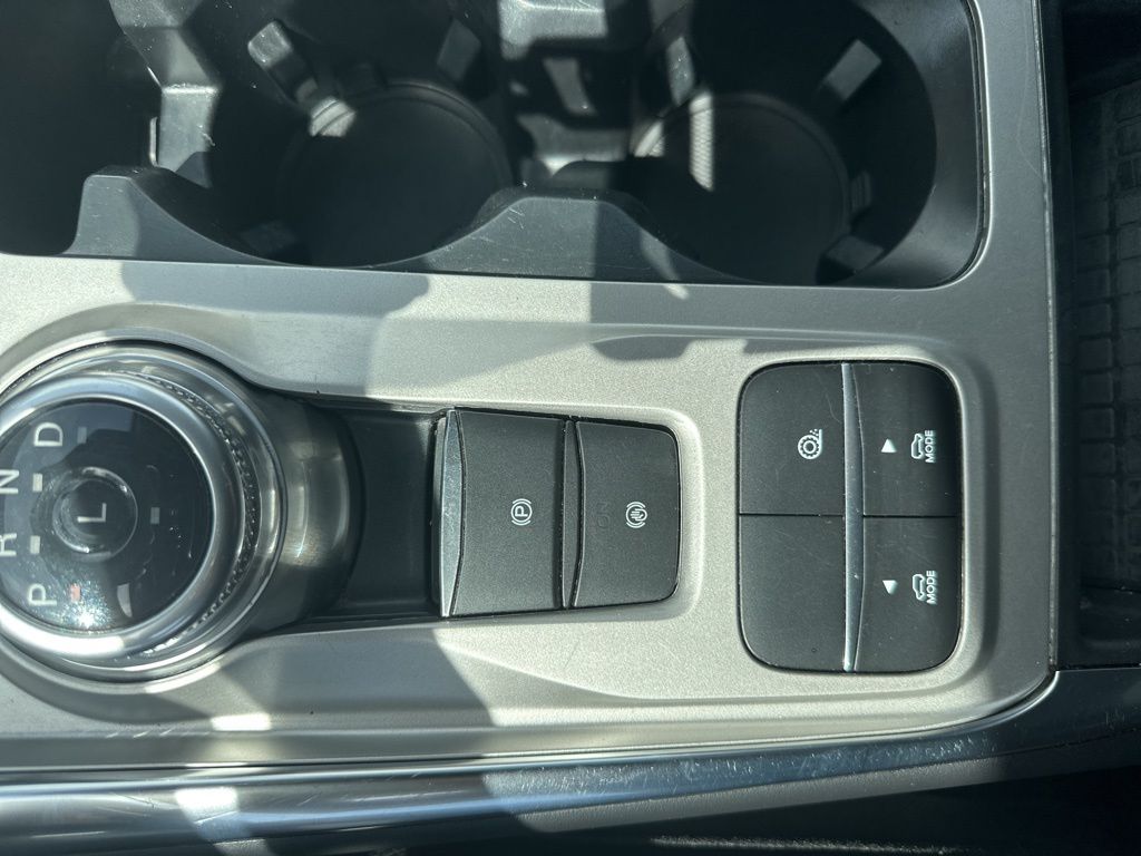 2023 Iconic Silver Metallic Ford Explorer Limited RWD SUV