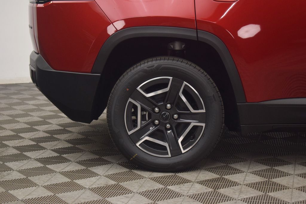 new 2026 Jeep Cherokee car, priced at $36,638
