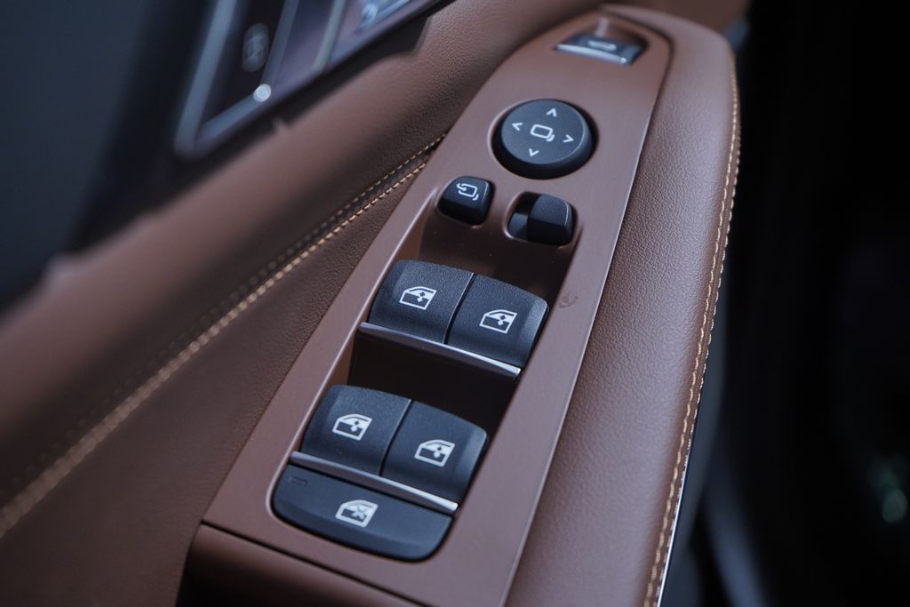 2026 BMW X5 xDrive40i 11