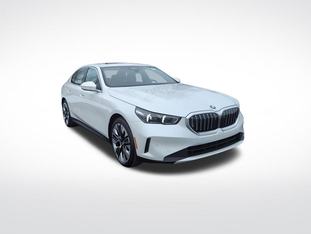 /2025 BMW 530