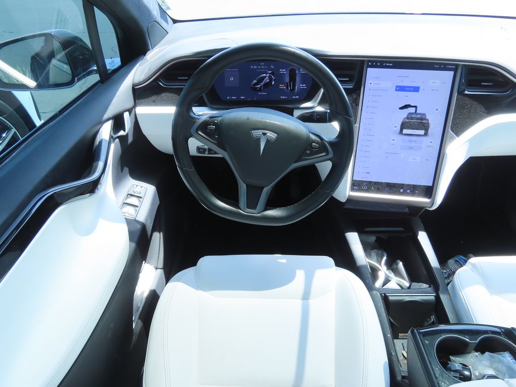 Thumbnail: 2021 Tesla Model X - 6